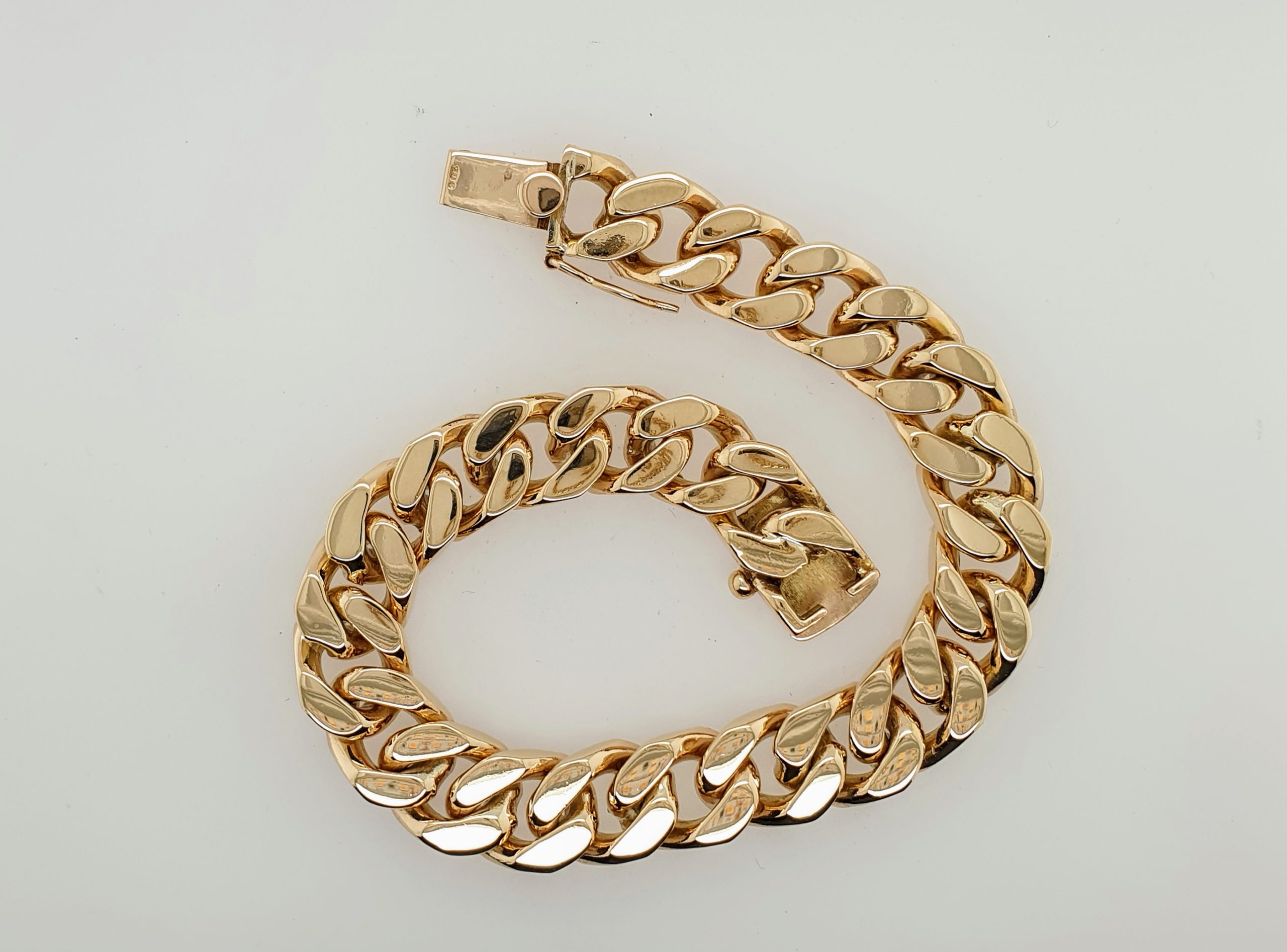 jaloezie Hymne Ziek persoon Zware14 karaat massief gouden en geslepen heren gourmet armband. Vintage  #25255 | Goudsmederij/Juwelier Arnold van Dodewaard